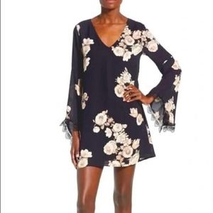 ASTR the label Lace Trim Bell Sleeve Black Floral Dress Sz L